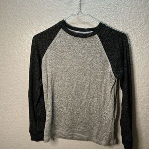 Grey long sleeve shirt